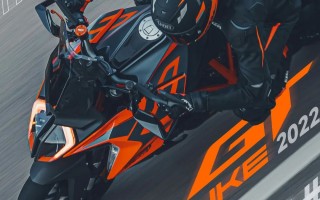 KTM 1290 SUPER DUKE GT | 完美继承“野兽”基因