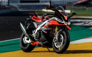 aprilia RSV4&TUONO V4上市 售18.8万起