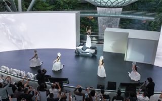 “两轮特斯拉”OMOWAY揭秘摩托自平衡，多用途轮式机器人即将登场