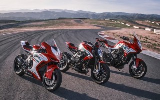 MV Agusta 宣布 2022 RC 系列