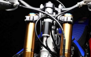 雅马哈公布了一种名为 EPS 的摩托车动力转向系统